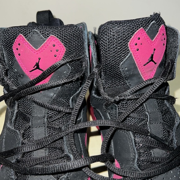 Air Jordan - Picture 4 of 17